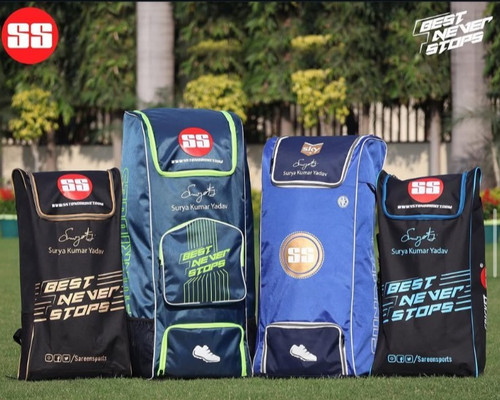Mass duffle cricket kit - cricket, bag